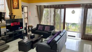 Dapur Caringin Tilu Villa