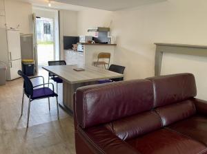 Appartements S17 Parking Wifi Grand 2 chambres 2 a 4 personnes : photos des chambres