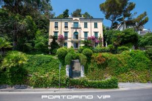 Skyblue rooftop by PortofinoVip, AC Parking Seaview