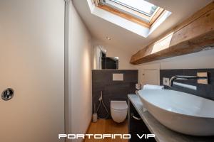 Skyblue rooftop by PortofinoVip, AC Parking Seaview