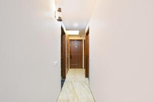 FabHotel Comfort N Stay - Huda City Centre Metro