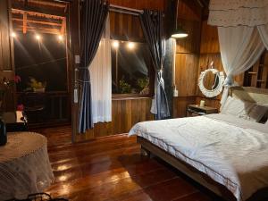 Homestay Lưng Đồi