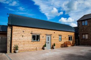 The Wayne House Darnells Farm