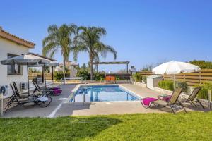 Villa Phoebe by Villa Plus