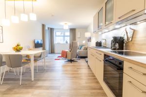 Ankerplatz 3 - Moderne Ferienwohnung mit Terrasse und Sauna - strandnah!