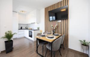 Stunning Apartment In Stanici 