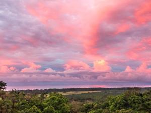 Privacy-waterfall-pool-sleeps 8-near Beach