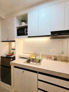 ZY New Studio Unit Dumaguete Wifi and Netflix