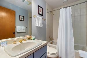 Overlook 05 with Wintergreen Advantage