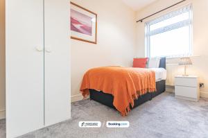 Spacious 3-Bedroom House in Manchester with Free Parking