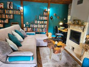 Guesthouse Villa India - Bibliothek