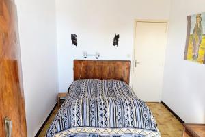 Pleasant house with garden near beaches