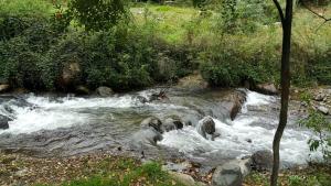 Gran Casa y Parcela de Campo y MontaƱa a 90 minutos de Santiago