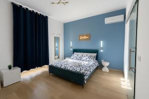 King Room with Spa Bath