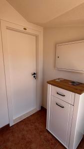 One-Bedroom Apartment - Sea Side room in Apartments Kapetanovi Dvori