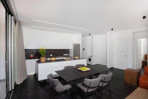 Bridge House 201 - 3BR Penthouse