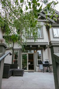 Hearthstone Townhomes by StayIn