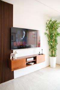 Cozy One-Bedroom Apart Wi-Fi, Netflix, and Balcony