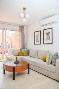 Cozy One-Bedroom Apart Wi-Fi, Netflix, and Balcony