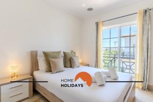 #228 Garrett Flats by Home Holidays