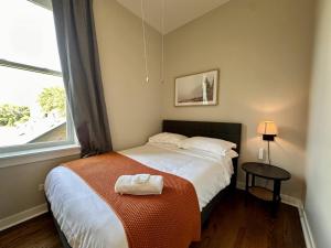 Flexhome West Town 2BR Apt T1