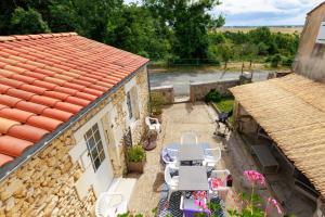 Maisons de vacances La Roche des Bois, maison classee *** (8 pers) : photos des chambres