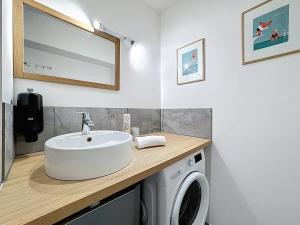 Joli T2 lumineux proche centre & piscine