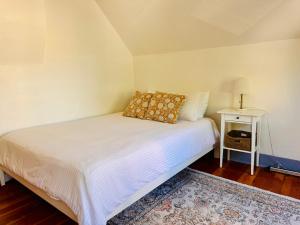 Cozy 1BD in Burlington’s Coolest Neighborhood