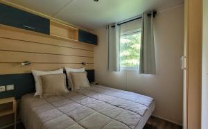 Mobil-home N 3 chambre, climatise, cuisine equipee, TV & Wi-Fi