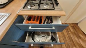 Campings Mobil-home N 3 chambre, climatise, cuisine equipee, TV & Wi-Fi : photos des chambres