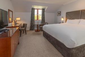 Classic King Room room in DoubleTree By Hilton Glasgow Westerwood Spa & Golf Resort