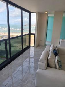 Apartamento en malecón de Salinas hermosa vista