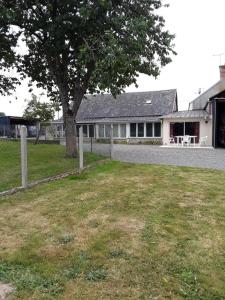 Maisons de vacances Charmante maison dans le bocage proche A84 : photos des chambres