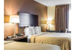 2 Queen Beds | Non-Smoking, Micfridge room in Motel 6 Oklahoma City OK Fairgrounds West