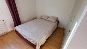 Chez Sofia T3 view port private parking and pool