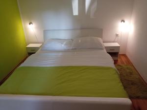 Apartments and Rooms Krizmanic