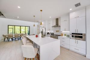 Walk to Celebration Park Naples Home with Pool!