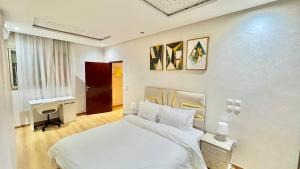 T1 App moderne 2 chambres, a 10 min du Stade Moulay Abdellah