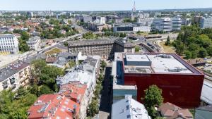 Topolowa Modern Studio by BookingHost