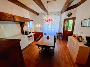 Maisons de vacances 11 rue basse Najac : photos des chambres