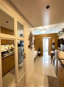 Luxury staycation at prime location Mall of Asia Shell Residences Pasay Tower C