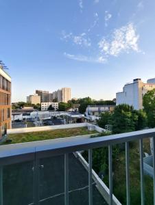 Appartements 2min walk to metro, Newly Furnished 3 Bed Room, Gustave Roussy : photos des chambres
