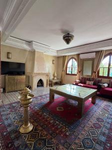 Luxury Private Riad, Air-Conditioned and Pool