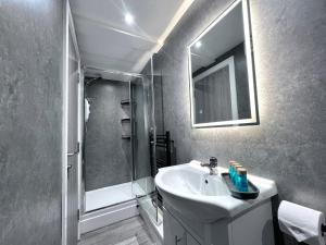 Yastayzzz at Studio 2 Bransford Rd