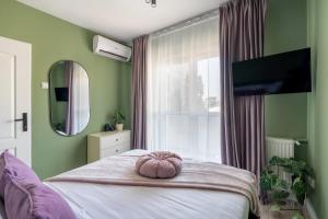 Artful & Light-Filled 2BR on Calea Victoriei - Prime Central Spot