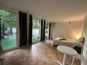 Casetta con giardino