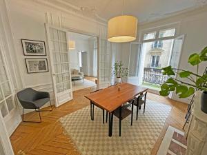 Magnific appartment near Arc de Triomphe