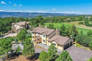 Oak Hills Estate Luxe Forest Escape Near USAFA