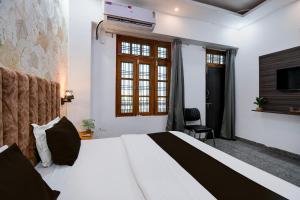 Hotel O VELMORA HOTEL