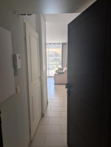 Studio Vue dOr, " les pieds dans l eau"